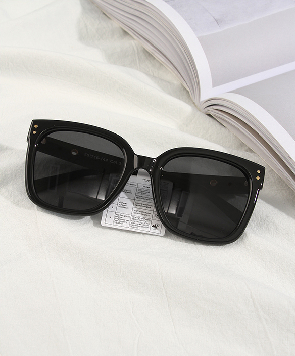 Unique Sunglasses for Ladies(Black)