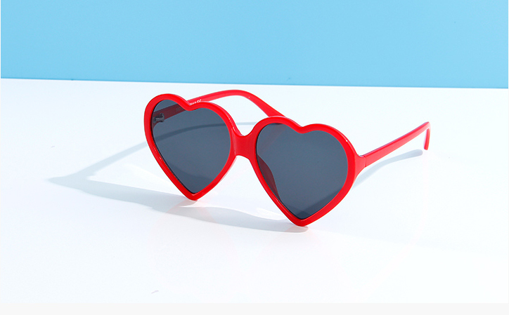Unique Heart-shape Sunglasses for Ladies(Red)