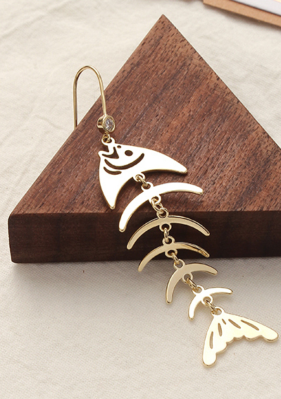 Stylish Fishbone Shaped Earrings