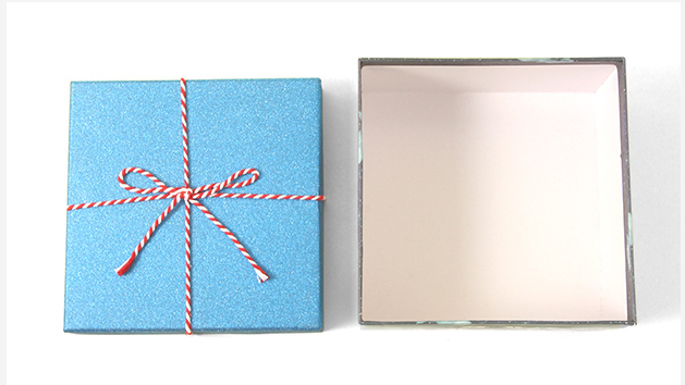 Snowhouse Christmas Series Gift Box-Blue Lid(190*190*95mm)