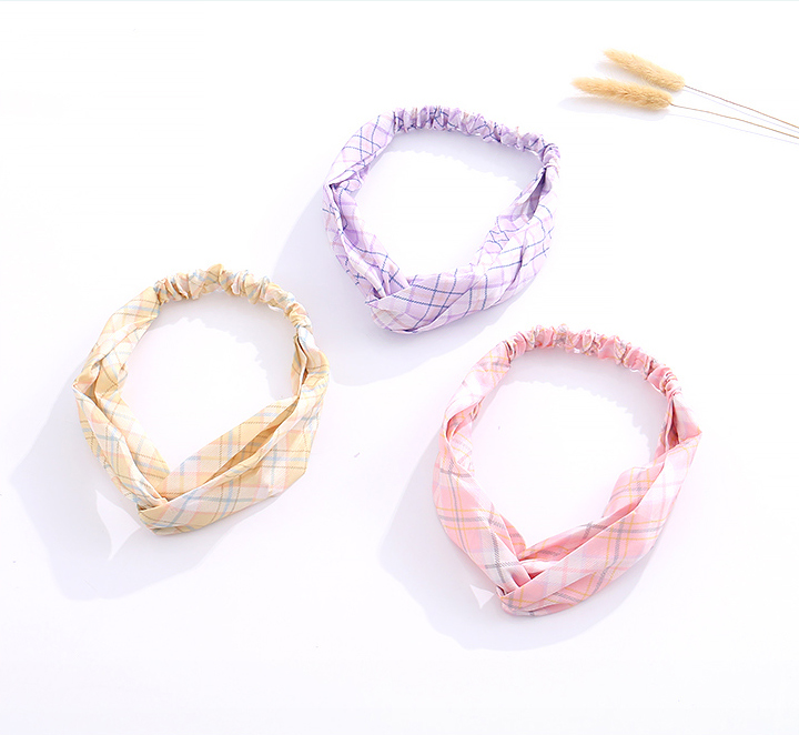 Trendy Checks Hair Band