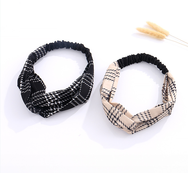 Simple Elegant Checks Hair Band