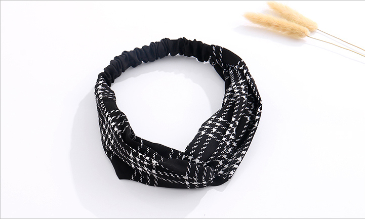 Simple Elegant Checks Hair Band