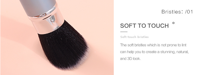 Adjustable Oblique Blush Brush