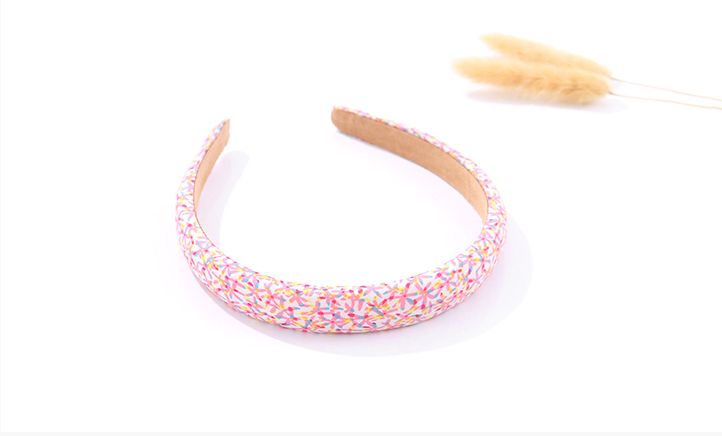 Sweet Flower Broad-brimmed Hair Band