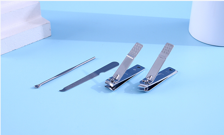 Cat Pattern Manicure Set of 4 PCS