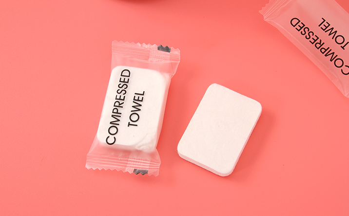 Compressed Facial Cleansing Towel Packed in a Can (12 counts)