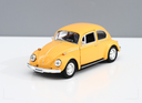 Officially-Licensed Volkswagen Beetle Model Car (554017)