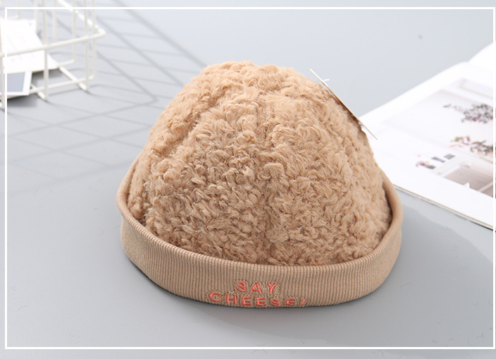 Trendy Plush Hat for Children (Khaki)