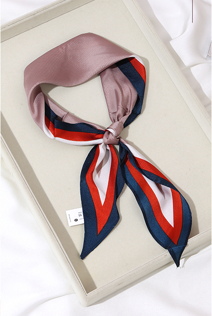 Classic Colour-Blocked Rhombus Neckerchief