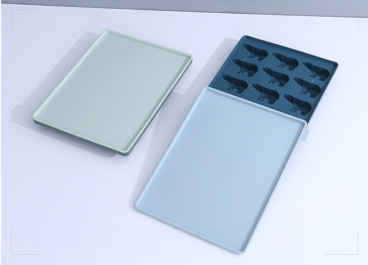 Polar Bear Pattern Ice Cube Tray