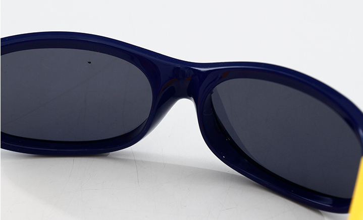 Cool TPE sunglasses for kids（for 8 and 12 years old)