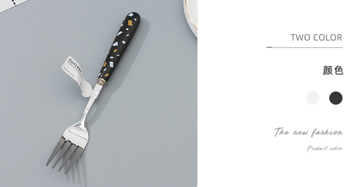 Minimalistic Gravel Collection Dinner Fork (Black/White)