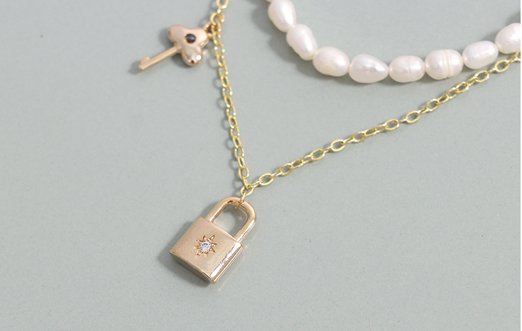 Key Double Layers Artificial Pearl Necklace