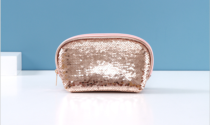 Sequin Arc-shaped Makeup Bag(Champaign Gold)