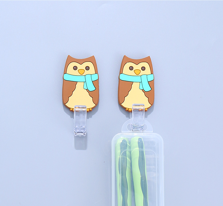 Owl Shape Self-adhesive Hooks (2 Count)(Brown)