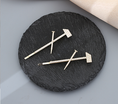 Artificial Pearl Axe Shape Hair Clip