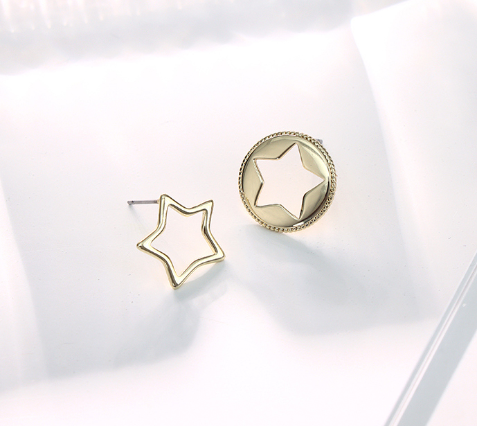 Simple Stylish Star Earrings