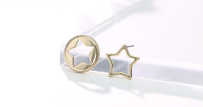 Simple Stylish Star Earrings