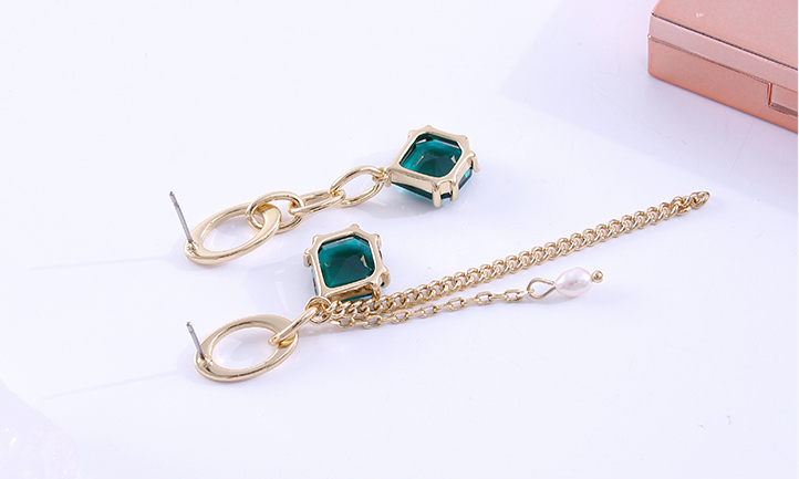 Exquisite Zircon Long Irregular Earrings