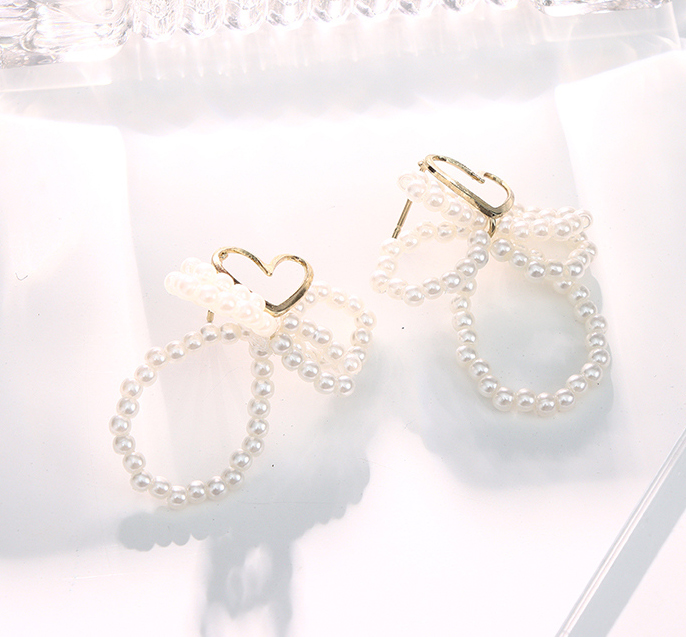 Stylish Loving Heart Artificial Pearl Bow Earrings
