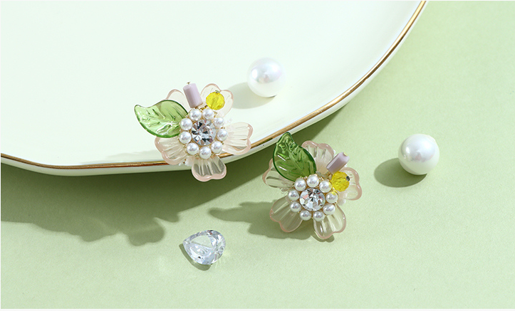 925 Silver Needle Solid Flower Delicate Earrings