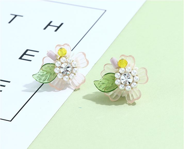 925 Silver Needle Solid Flower Delicate Earrings