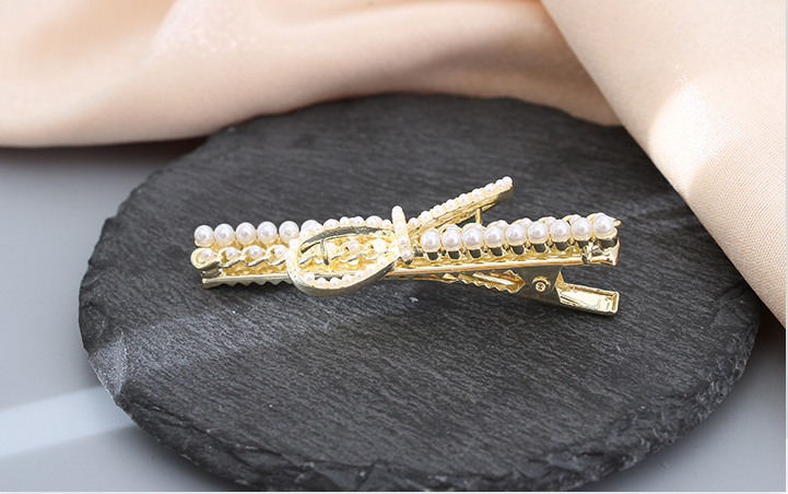 Artificial Pearl Bow Knot Hair Clip