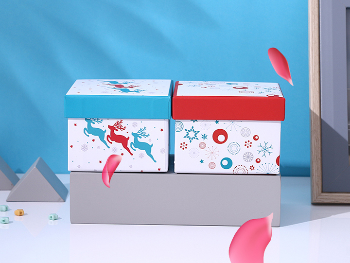 Winter Collection Gift Box (94*90*70mm)