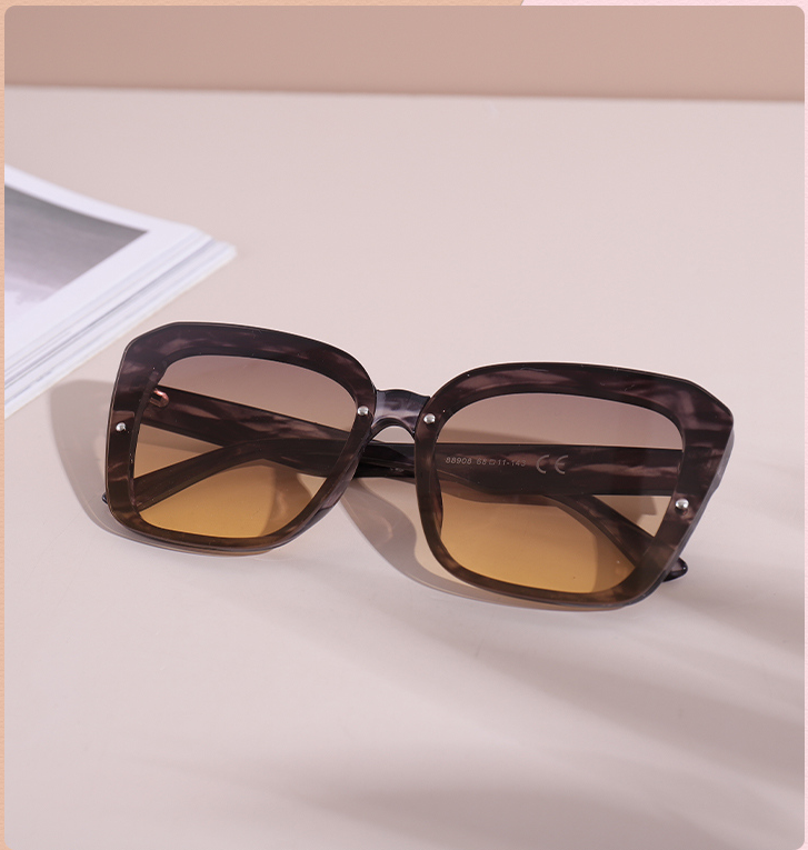 Rimless fashion sunglasses