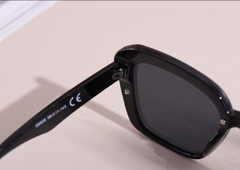 Rimless fashion sunglasses
