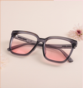 The trend goes with blusher sunglasses