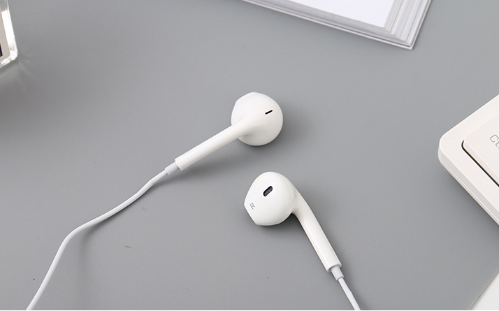 UP23 Type-C Earphones (White)