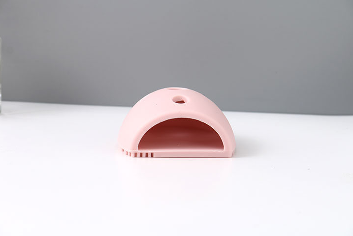 Multifunctional Makeup Brush Cleaning Tool (Pink)