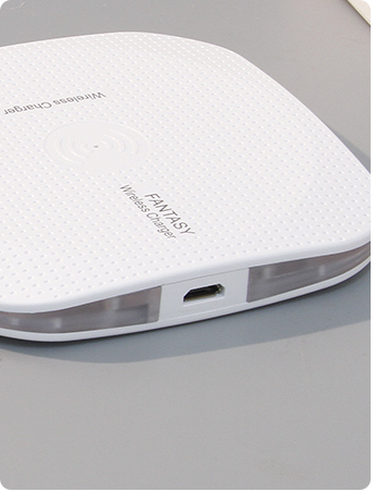 Cube Wireless Charger (Quick Charging 9V 1.3A)(White)