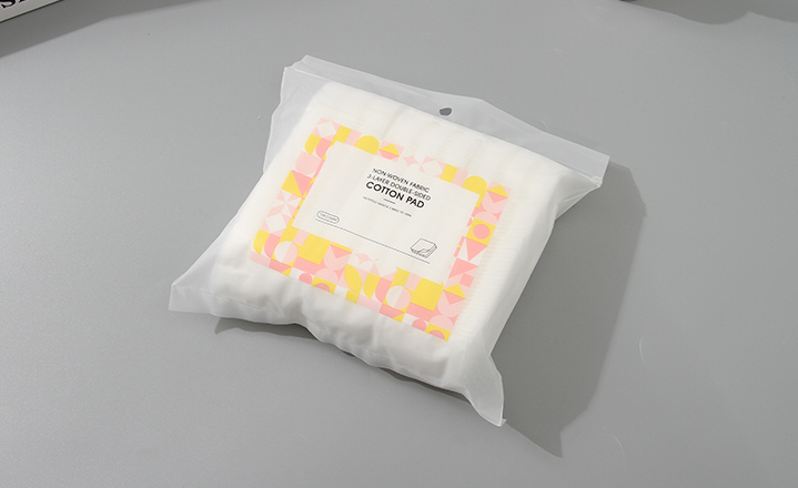 Non-Woven Fabric 3-Layer Double-Sided Cotton Pad (150 Count)