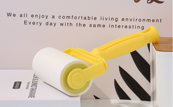 Summer Pineapple Pattern Lint Roller (Yellow)