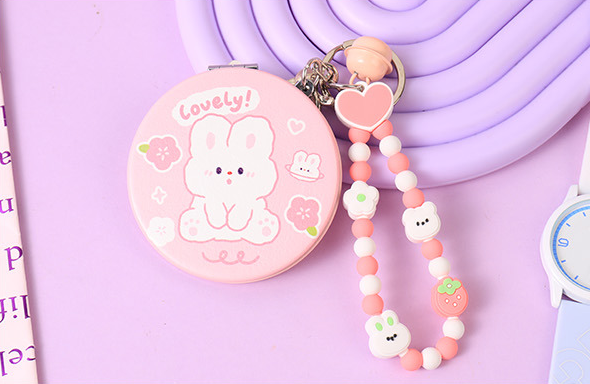 مرآة تعليق دائرية على شكل زهرة الأرنب اللطيفة للحقيبة