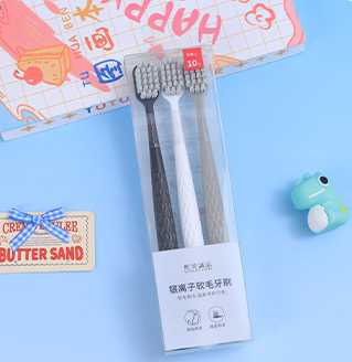 فرشاة أسنان ذات شعيرات ناعمة من أيون الفضة (3 مجموعات)