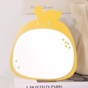 مرآة طاولة معدنية على شكل كمثرى