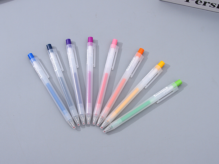 Retractable 0.5mm Gel Pen with Colored Ink