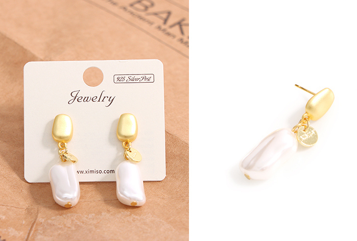 Baroque Retro Earrings