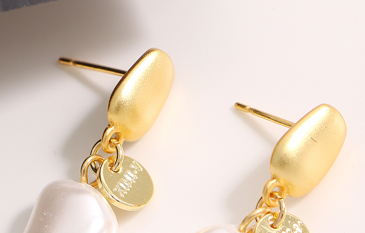 Baroque Retro Earrings
