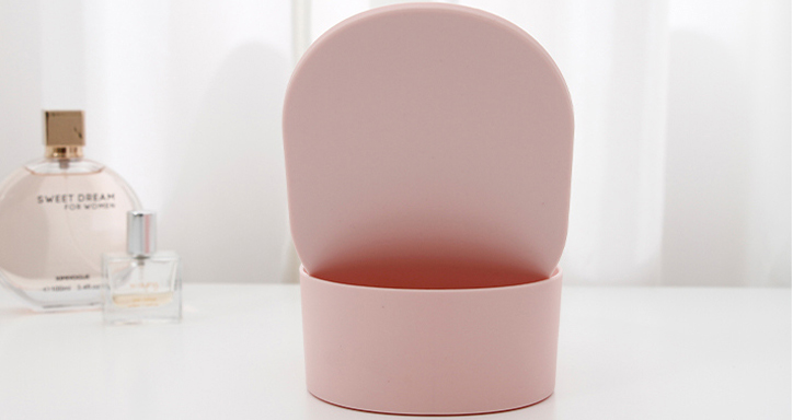 Oval Jewelry Box with Mirror (Pink/White)