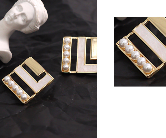 Elegant Shell Artificial Pearl Square Earrings