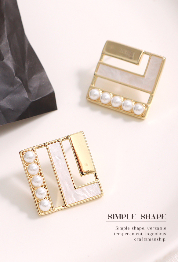Elegant Shell Artificial Pearl Square Earrings