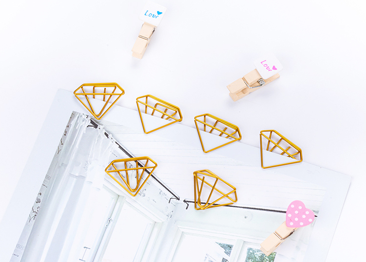 Diamond-Shaped Paper Clip Set