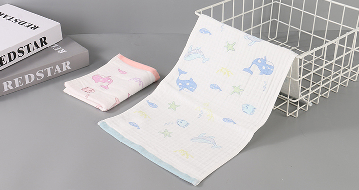 Cartoon Whale Pattern Print Towel for Children (2 Count)(Assorted Colors)