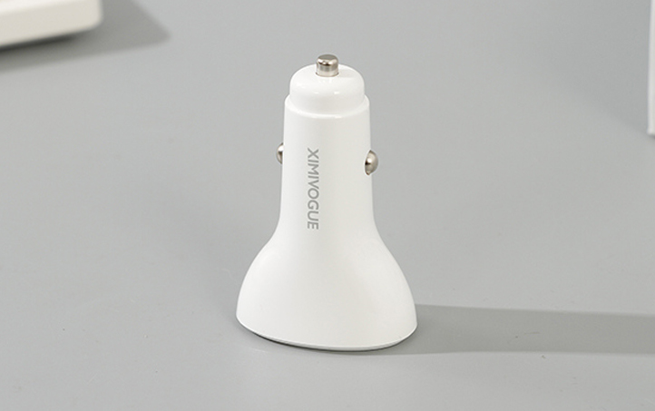 2.4A 12W Quick Charging Car Charger with Dual Ports -EC-06 (White)