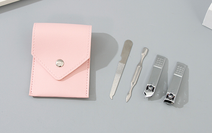 4-PIece Manicure Set with PU Storage Pouch (Style 1)